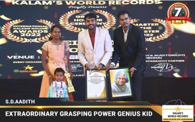 Extraordinary Grasping Power Genius Kid