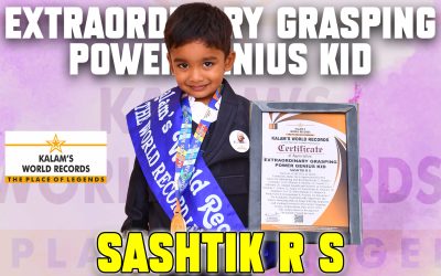 Extraordinary Grasping Power Genius Kid
