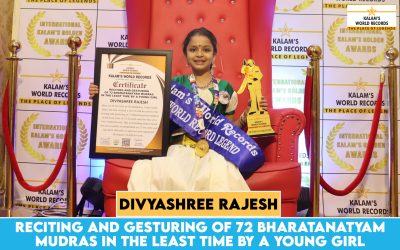 Reciting and Gesturing of 72 Bharatanatyam Mudras in the Least Time by a Young Girl